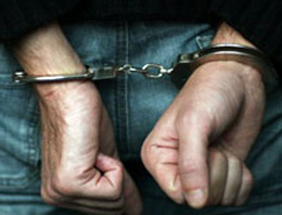 İzmir'de suç örgütüne 3 tutuklama