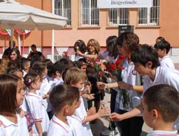 Burdur'da 44 bin öğrenci ders başı yaptı