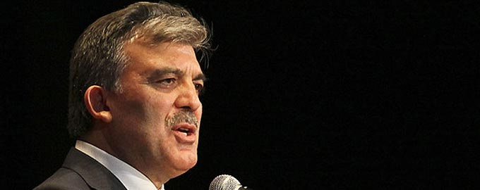 Abdullah Gül'den Üniversite çıkışı!